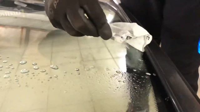 ?Замена лобового на Mercedes GL смотреть онлайн