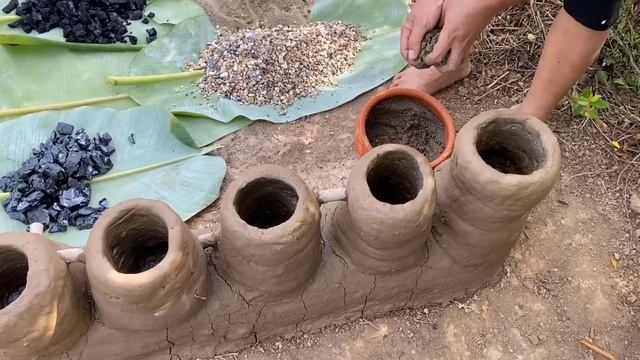 Primitive Technology : Survival Skills Build 5-stage Water Purifier Out Of Clay