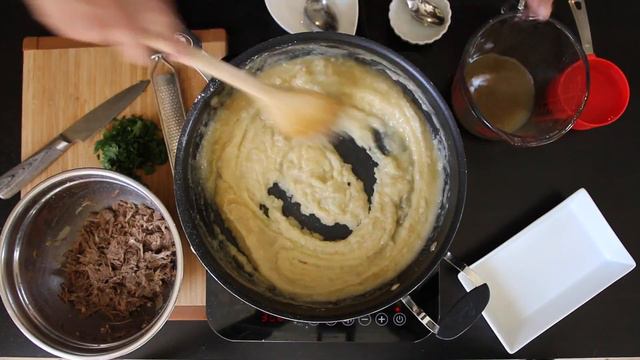 BITTERBALLEN - Crispy DUTCH treat with a soft MEAT center смотреть онлайн