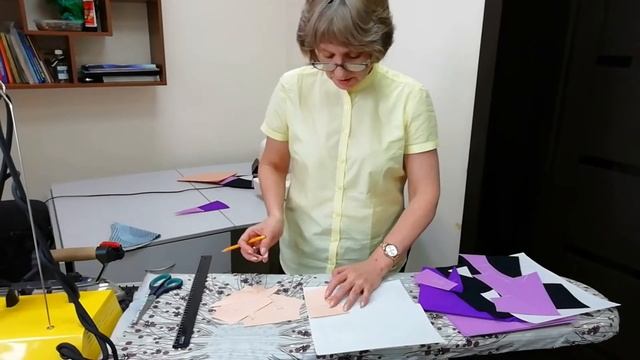 Видеоурок "Коврик с геометрическим рисунком в технике "Пэчворк" смотреть онлайн