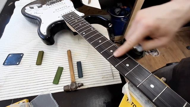 Fabio Stratocaster ?? Настройка. Мелкий ремонт. смотреть онлайн