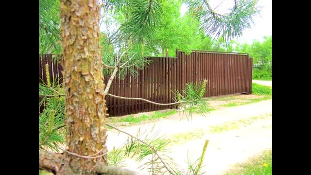 Забор из штакетника 8017 с воротами и калиткой смотреть онлайн