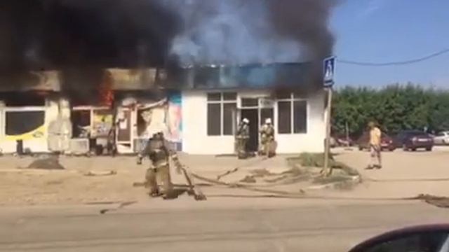 Пожар Саратов ул. Лунная 03.08.16 смотреть онлайн