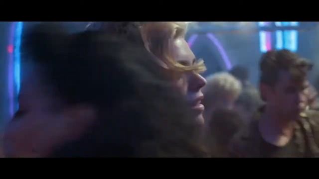 Basic Instinct - Club Dance Scene смотреть онлайн