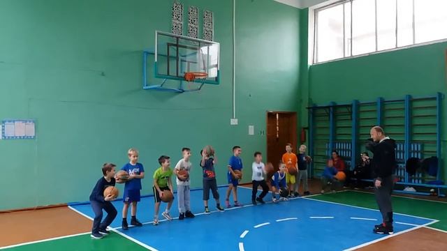 Группа 2009-2010 г.р. Все только начинается!!! Упражнение на внимание. смотреть онлайн