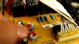 Ремонт стабилизатора напряжения Solpi-M TSD-750BA   H на индикации, постоянно щелкают реле!