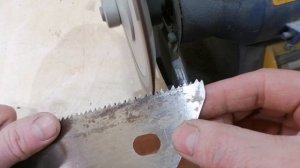 Как заточить ножовку с мелким каленым зубом, простой способ заточки ножовки.