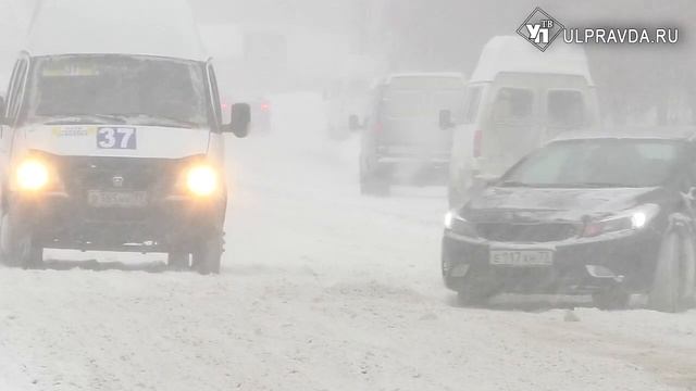 Зима не сдается. В Ульяновске выпала декадная норма осадков, снегопад продлится до вечера