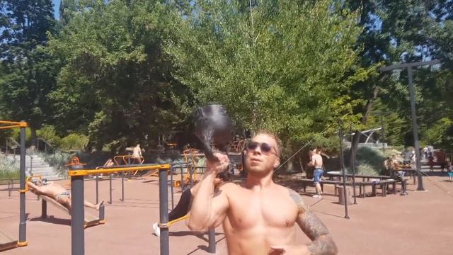 Даю 500 Тому, Кто ПОЖМЁТ БОЛЬШЕ ВСЕХ! смотреть онлайн