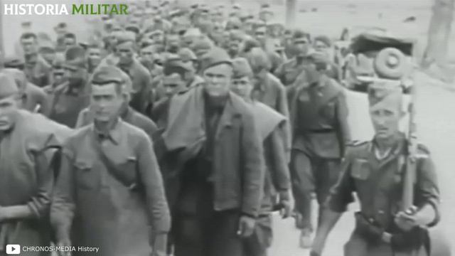 The BRUTAL EXECUTIONS Of The FEMALE Guards Of The Stutthof Camp | WWII