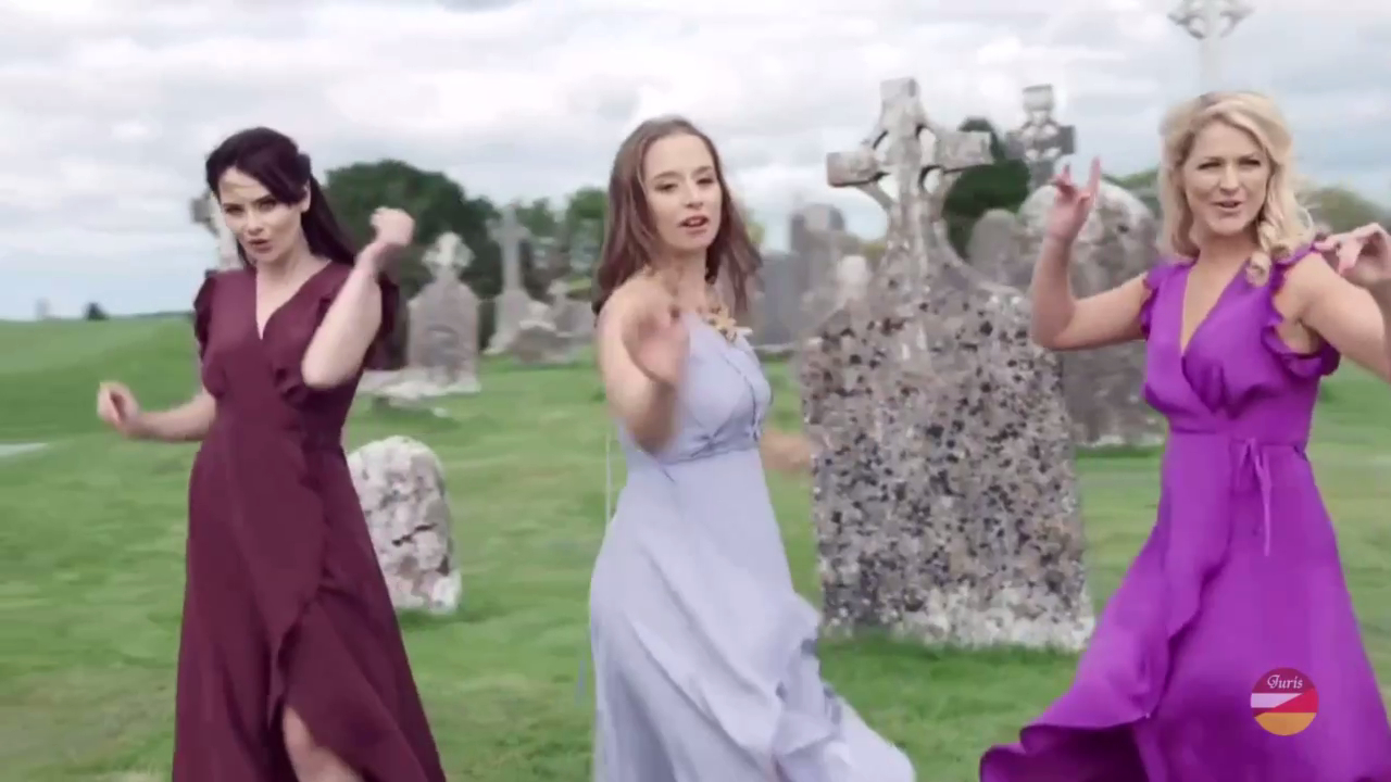 Oonagh Und Celtic Woman «Tir Na Nog» (Santiano In Irland  25.10.2015)