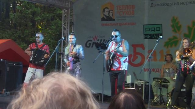 КАК ПОДОБРАТЬ НА СЛУХ любую песню без нот/Распаренные тела, продажа и демонстрация бань на БАНЯФЕСТ смотреть онлайн