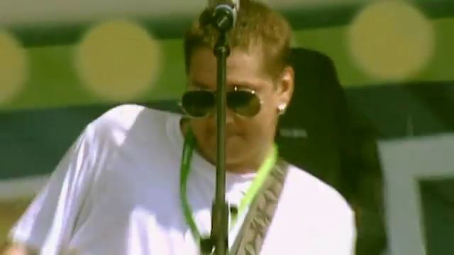 Кирпичи - Плюю Я (Kubana 2011 Live) смотреть онлайн