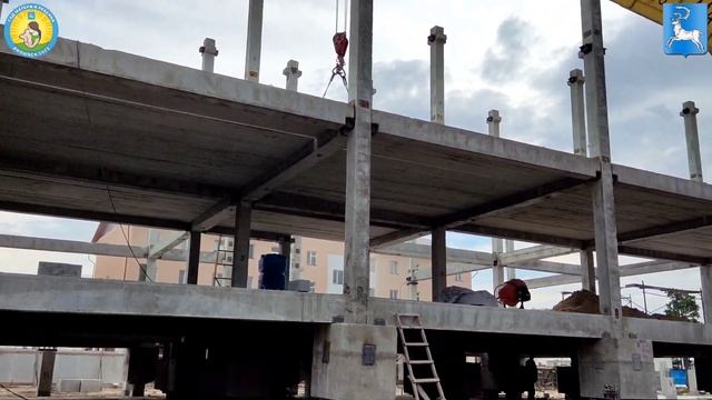 Промежуточный контроль администрации МО "Город Вилюйск" строительства МКД по улице Аммосова смотреть онлайн