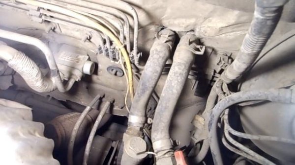 Как выпустить воздух из печки Чери Фора