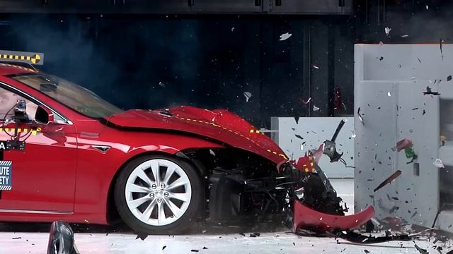 Two all-electric cars miss the mark for IIHS safety awards - IIHS News смотреть онлайн