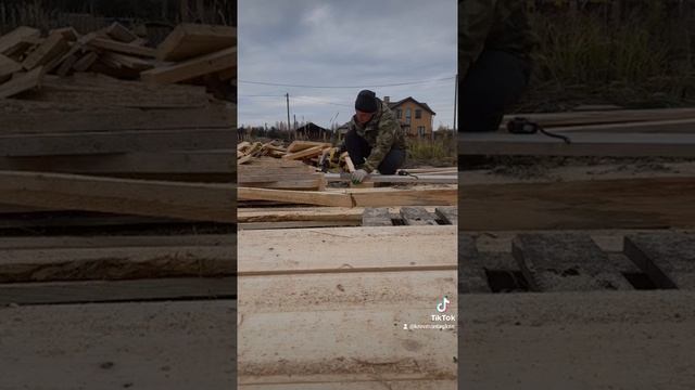 угольник Свенсона удобная вещь #кровля #строительство #казань смотреть онлайн