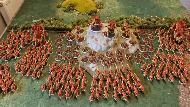 The Bugs are HERE! Massive Tyranid Swarm Army Showcase! | Warhammer 40,000 смотреть онлайн