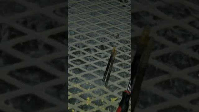 Замена передних тормозных колодок! Тойота Прадо150. смотреть онлайн