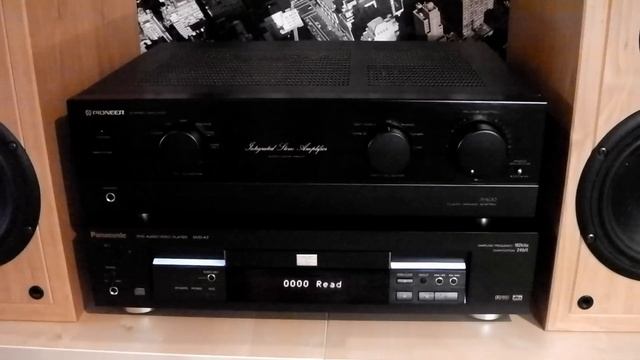 Pioneer A-400 and Panasonic DVD-A7 смотреть онлайн