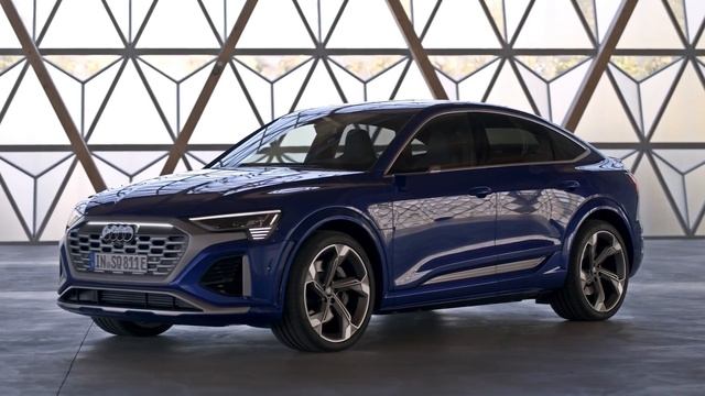 Footage of Audi SQ8 Sportback e-tron смотреть онлайн