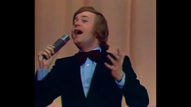 «АЛЁНУШКА». Исполняет Евгений Мартынов смотреть онлайн
