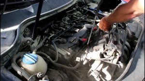 Замена толкателя ТНВД на Volkswagen Passat B6 BVY Фольксваген Пассат Б6 2,0 2007 года  1часть