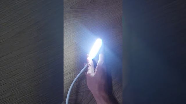 LED лампа Jack на магните, мощность 3W. Отличное, яркое точечное освещение рабочего места. смотреть онлайн