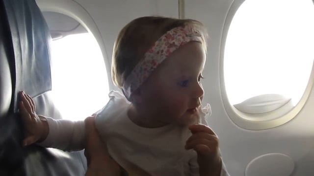 VLOG:Перелёт с маленьким ребёнком│Часть 1 Аэропорт Борисполь,El Prat. Из Барселоны в Ллорет де Мар смотреть онлайн