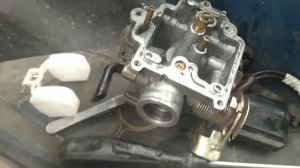 Скутер не запускается. Сорвана резьба под свечу зажигания.