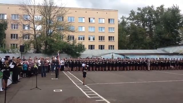 КШИ 9, 1 сентября 2012 год. 5 класс, Ева поет смотреть онлайн