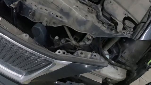 Замена стекол фар на Lexus is 250. Установка ксеноновых ламп MTF Trend d4s 5000k. смотреть онлайн