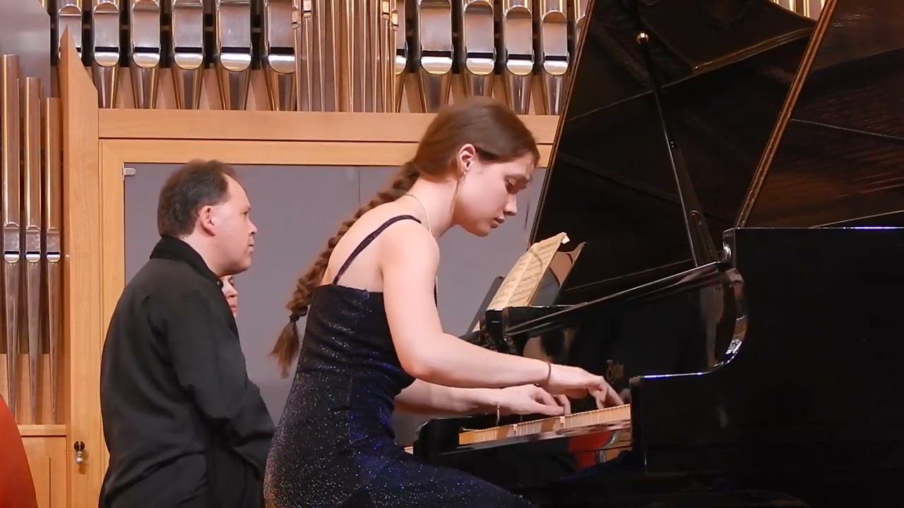 Bach - concerto in F minor BWV 1056, И.С. Бах. Концерт фа минор (Первая часть) смотреть онлайн