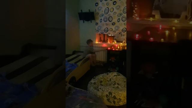 "Я ещё слишком молод, чтобы умирать". В ожидании Деда Мороза смотреть онлайн