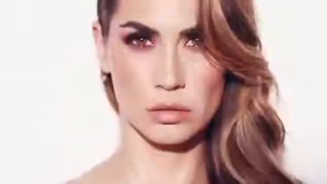 Avon Mark реклама продуктов смотреть онлайн