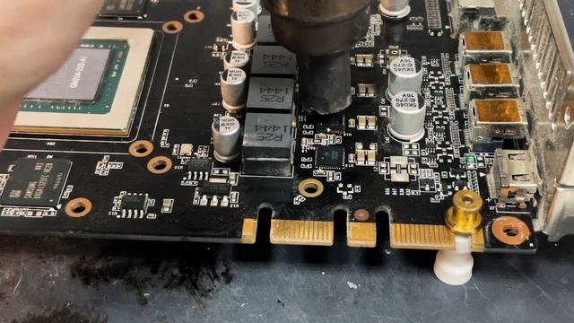 Рабочие будни мастера по ремонту видеокарт | Ремонт GTX1070, 970, 1060 смотреть онлайн