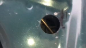 Как снять личинку замка двери на автомобиле Hyundai Elantra