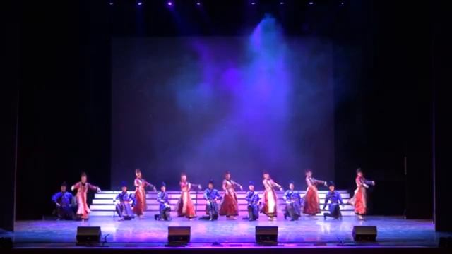 Народный хореографический коллектив "Байгал"- "Залуушулай ехор". смотреть онлайн