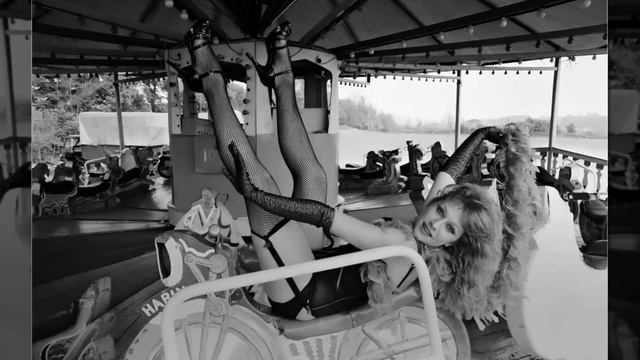 ??Historical Moments of Cinema and Everyday Life??Perfect Old Photos Compilation смотреть онлайн