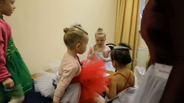 Балет с 2 лет. Школа классического танца для детей. Презентация отчетного концерта. смотреть онлайн