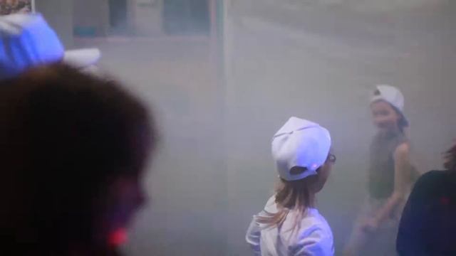 Звуковое и Световое оборудование КИНДЕР ПАТИ смотреть онлайн