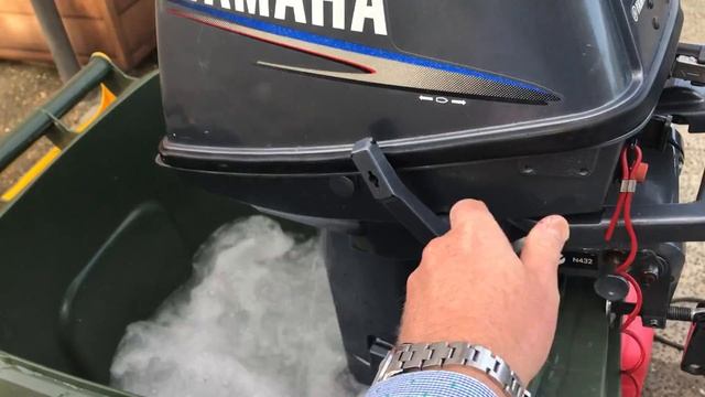 Yamaha 8 Outboard Engine смотреть онлайн