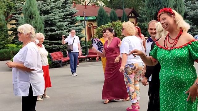 ТАМ ЗА РЕКОЙ У ПОЛЕСЬЯ! 26 АВГУСТА 2023 ТАНЦЫ ХАРЬКОВ УКРАИНА смотреть онлайн