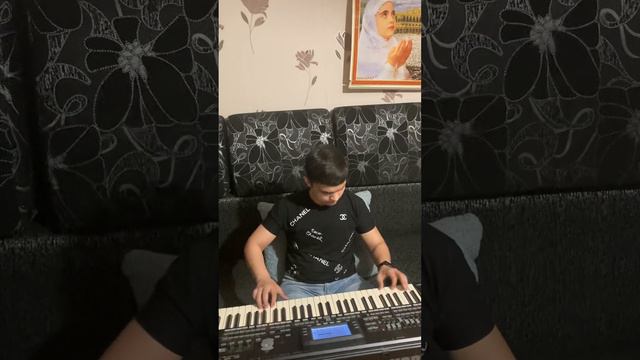 Elvin Babaev -Xeberin varmi смотреть онлайн