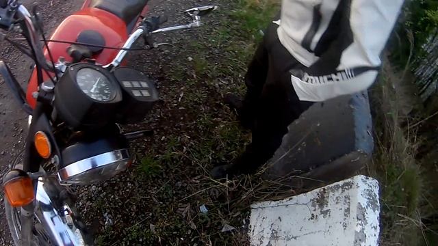Покатушки на заправку НА МОТО [ИЖ ПЛАНЕТА 5] @RedIzh и [HONDA VTR 1000F] @TitovDmitry смотреть онлайн