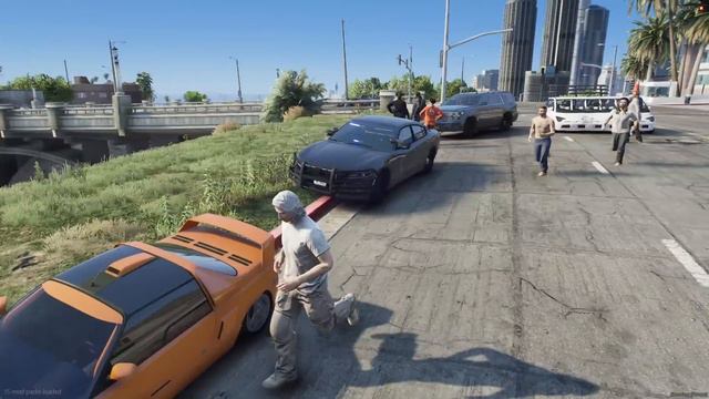 COPS HATE MY MONSTER TANK! | GTA 5 RP смотреть онлайн