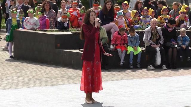 "Золушка" / Выступает Алёна - солистка ансамбля эстрадной песни "Облака" смотреть онлайн