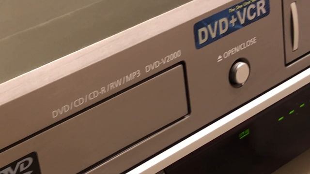 Samsung DVD-V2000 DVD/VCR VHS Hi-Fi 4 Head Recorder VCR & DVD Player Combo смотреть онлайн