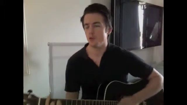 Coolio - Gangsta's Paradise Acoustic Cover смотреть онлайн