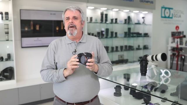 Sony Alpha a7R III Full-frame Mirrorless Camera | Unboxing & Overview смотреть онлайн